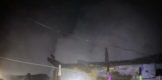 FOTO Casă distrusă de incendiu, la Rucăreni