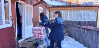 VIDEO IPJ Vrancea, partener de fapte bune în cadrul proiectului educațional-umanitar ”Crăciunul între generații”