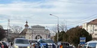 Oprișan parchează cum dorește, nederanjat de polițiști