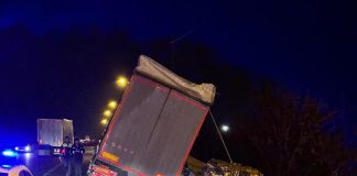 ULTIMA ORĂ Tir plin cu orez, ieșit în decor la Mărășești