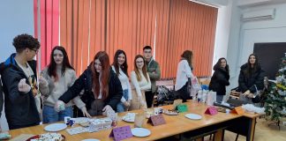 FOTO Activități diverse ale elevilor de la Liceul Longinescu din Focșani, în cadrul programului ”Școala altfel”