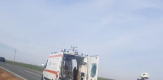 Șofer rănit după ce a ieșit cu mașina în decor pe DN2D
