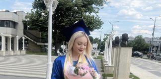 Colegiul ”Al. I. Cuza” Focșani: Drum lin, Miruna!