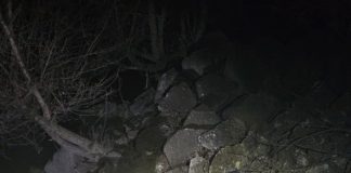FOTO Pescar, salvat de polițiști și pompieri în ultimul moment din apele Siretului
