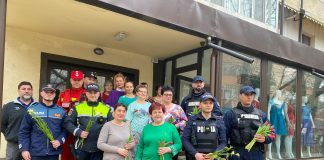 FOTO 8 Martie, Ziua celor ce dăruiesc zile