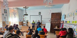 „Alege-ţi cu grijă prietenii online!”, campanie de prevenire a traficului de persoane