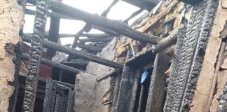 FOTO O familie din Poiana Cristei are nevoie de sprijin pentru refacerea casei distruse de un incendiu
