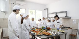 FOTO Colegiul Asachi din Focșani are laborator modern de alimentație publică