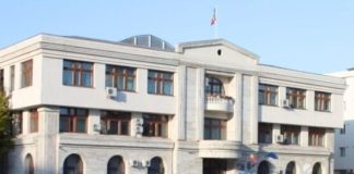 Angajații Primăriei Focșani au revenit în sediul din Piața Unirii / Serviciul Taxe și Impozite Locale a rămas pe strada Longinescu