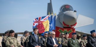 Ministrul Angel Tîlvăr, la ceremonia de certificare a detașamentului Forțelor Aeriene Regale ale Marii Britanii