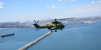 Trei marinari dispăruți, după ce o navă s-a scufundat în Marea Neagră / Un elicopter militar a plecat în căutarea marinarilor