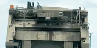 Primăria și localnicii din Urechești reclamă modul în care o firmă de profil depozitează și transportă gunoaiele / Oamenii acuză lipsa autorizației, mizeria și mirosul insuportabil
