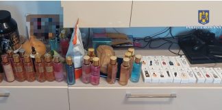 FOTO Percheziții în Vrancea și Ilfov într-un dosar ce vizează vânzarea de produse contrafăcute