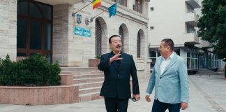 Michael S. Vigil, un celebru agent secret, consilierul pe probleme de luptă împotriva drogurilor al lui Valentin Resmeriță, candidatul PNL la Primăria Focșani