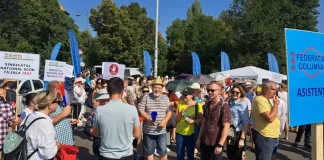 Angajații din primăriile comunale reîncep acțiunile de protest