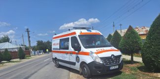 Copil pe bicicletă, acroșat de o mașină