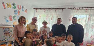 Micuții de la Grădinița cu Program Prelungit Nr. 1 Focșani au făcut o bucurie colegilor lor de la Grădinița Vitănești, de Ziua Copilului