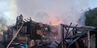 Apeluri pentru sprijinirea familiei din Nistorești, care a rămas pe drumuri în urma unui incendiu devastator