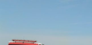 FOTO Un pasager rănit în accidentul de pe E85 a decedat