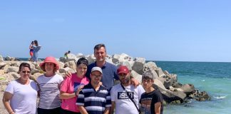 Tinerii de la Centrul „Sfânta Maria” din Golești au mers în vacanță la mare
