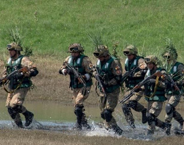 Un nou fals răspândit pe rețelele online: România trimite militari în Ucraina / Ce spune Administrația Prezidențială