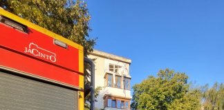 Explozie într-un apartament din Adjud / Un bărbat a ajuns la spital