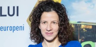 Roxana Mînzatu, aleasă vicepreşedintă executivă a Comisiei Europene în echipa Ursulei von der Leyen