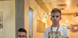 Micii șahiști Andrei Mălureanu și Daniel Sava, victorioși la un concurs de șah rapid desfășurat la Buzău
