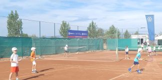 Invitație la tenis de câmp, pentru toate vârstele