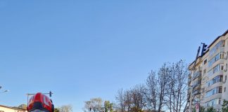 FOTO Două mașini s-au ciocnit în centrul Focșaniului