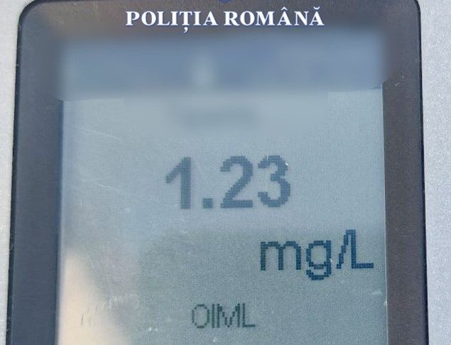 Șofer depistat beat la volan