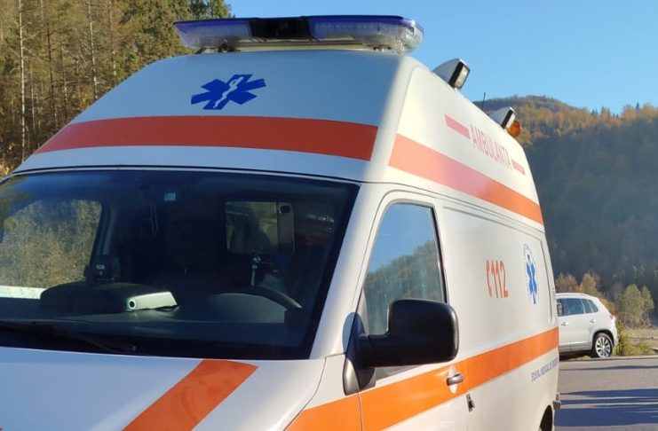 ULTIMA ORĂ Bărbatul prins sub tractor a murit