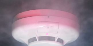 VIDEO Sfatul pompierilor: folosește detectorul de incendiu!