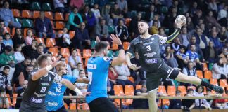 Handbal masculin: focșănenii speră într-o nouă victorie, astăzi, pe teren propriu