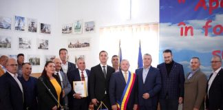 FOTO Primarii din Păunești, Garoafa și Suraia, reînvestiți în funcție