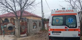 Două persoane găsite fără suflare, într-o locuință din Focșani