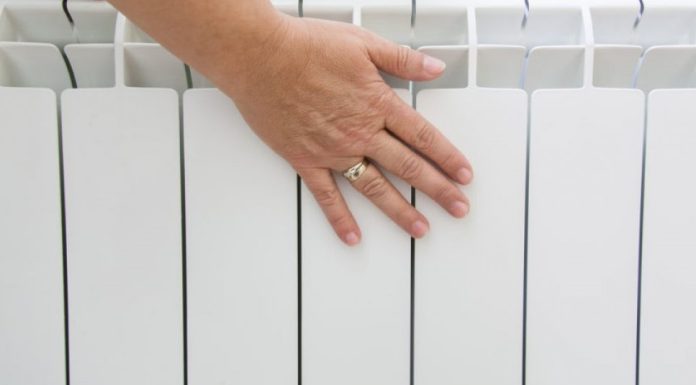 Important: de luni se oprește furnizarea căldurii către focșănenii racordați la sistemul centralizat! calorifer frig 1