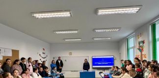 FOTO Activități organizate de polițiști dedicate siguranței școlare