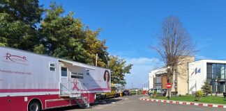Teste Babeș Papanicolau gratuite, într-un cabinet medical mobil, amplasat în fața Primăriei Golești