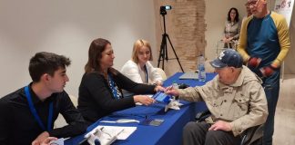 Lecții de civism de la doi români de peste 100 de ani