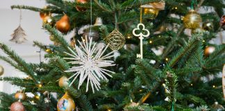 Pompierii: Atenție sporită la bradul de Crăciun! Împodobiți casa în condiții de siguranță!