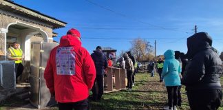 Ajutat de oameni cu suflet mare, Moș Crăciun a ajuns la sute de persoane din Galați, care au avut de suferit din cauza inundațiilor