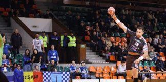 Handbal masculin: Bacăul a învins clar Focșaniul în Sala Sporturilor ”Alin Moldoveanu”