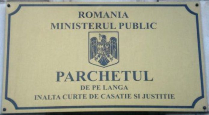 Cei doi procurori acuzați de trafic de influență și instigare la abuz în serviciu au fost arestați