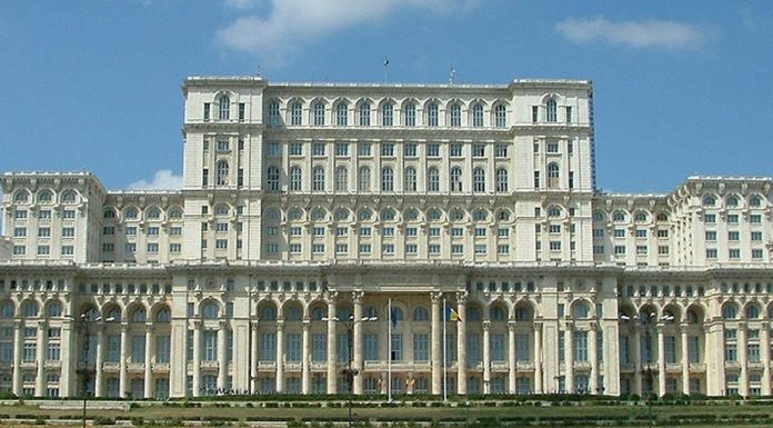 ULTIMA ORĂ AUR și PSD au depus moțiunea de cenzură prin care vor să-l dea jos pe premierul Bolojan