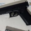 pistol perchezitii