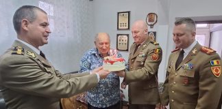 FOTO Veteran de război, sărbătorit la împlinirea vârstei de 99 de ani