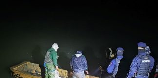 Pescari prinși de jandarmi pe Siret, cu plase monofilament