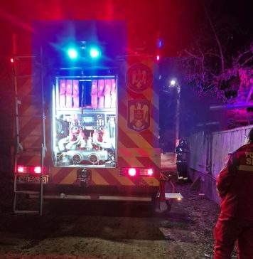 Incendiu la o casă din Tătăranu