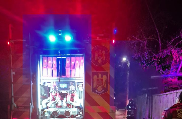 Incendiu la o casă din Tătăranu